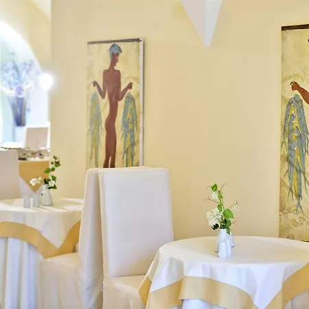 타마릭스 델 마 스위트 5* Kamári